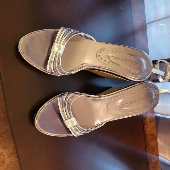 CARRINI WOMEN"S WEDGE STYLE  OPEN TOE  ANKLE STRAP SANDAL - Picture 2 of 16